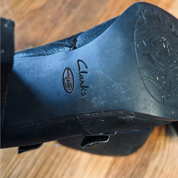 Clark’s artisan Black Goth Ankle Boots with Buckles – Size 9 - Picture 7 of 9